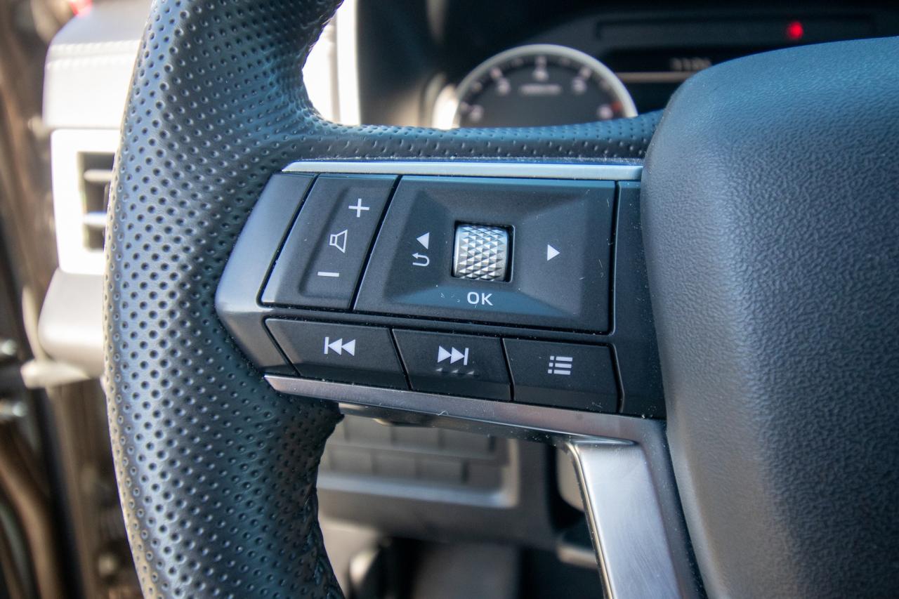 2024 Mitsubishi Outlander ES S-AWC Photo5