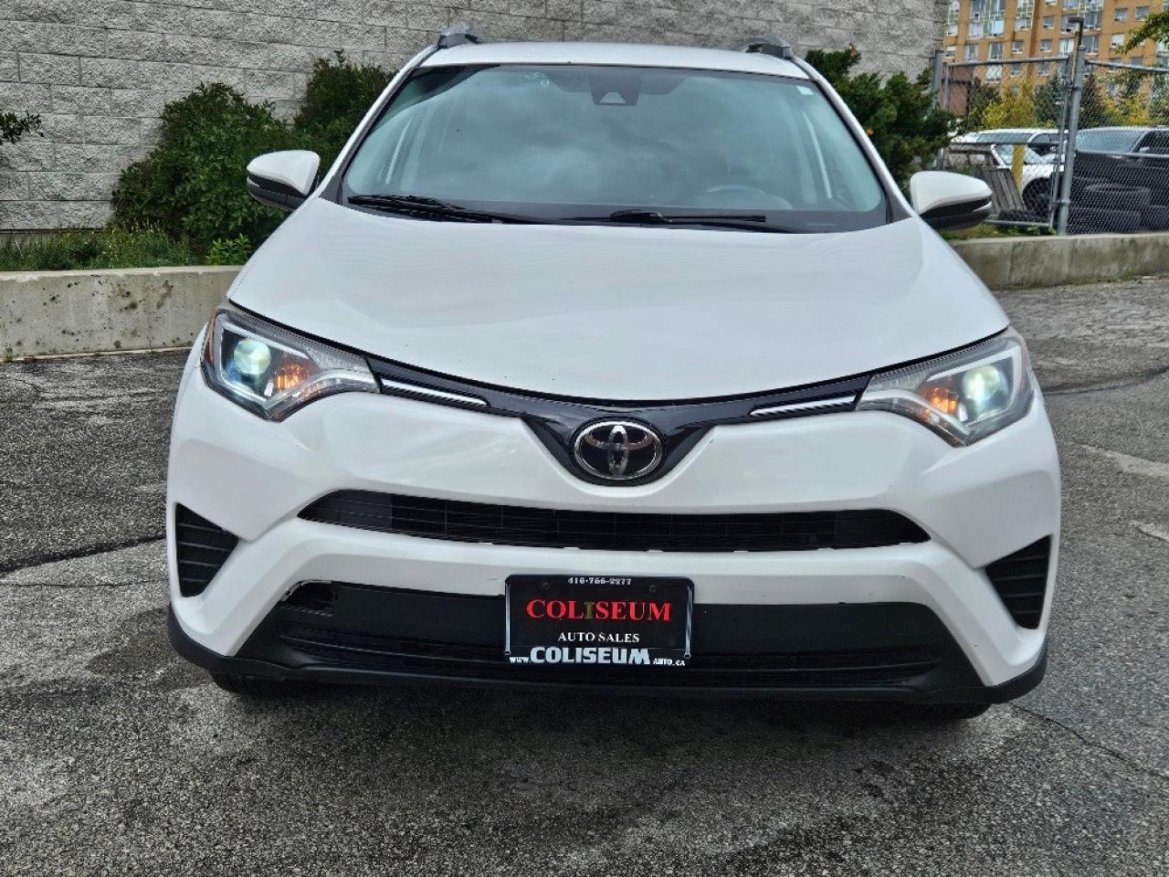 2018 Toyota RAV4 AWD LE-HEATED SEATS-LDW-BACK UP CAMERA Photo