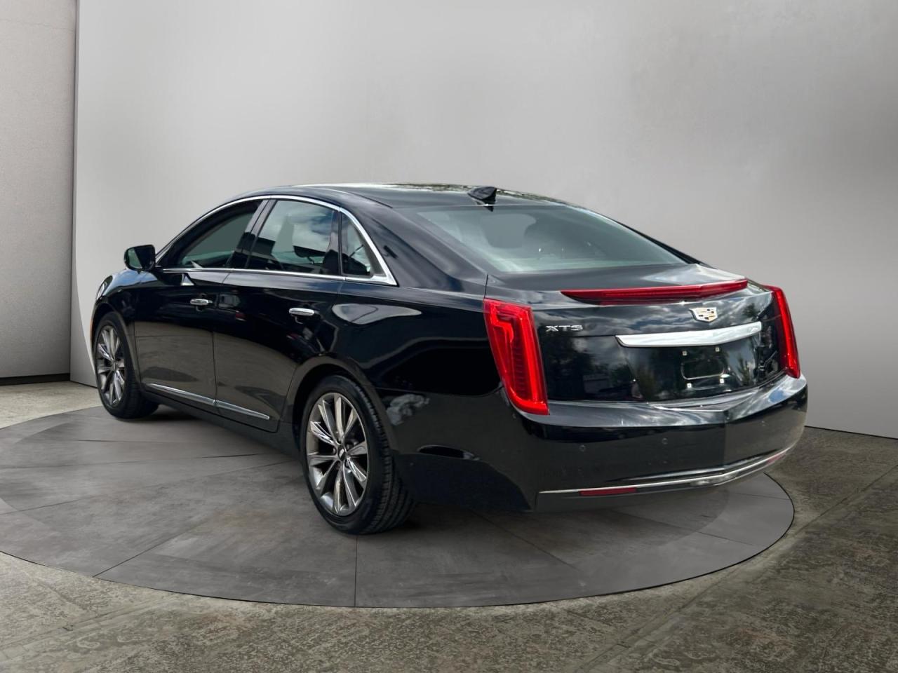 2017 Cadillac XTS  Photo