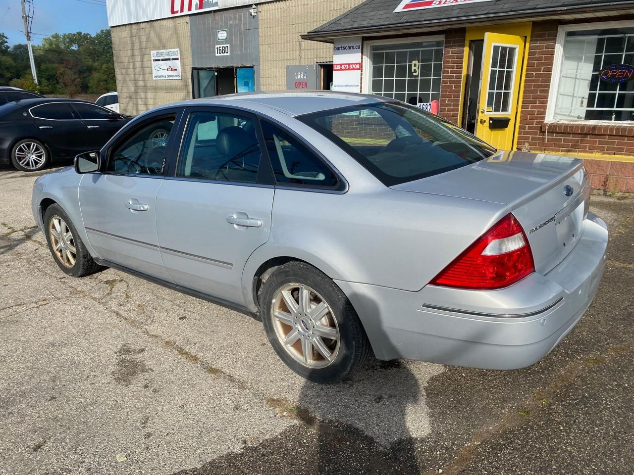 2005 Ford Five Hundred 4dr Sdn Limited - Photo #3