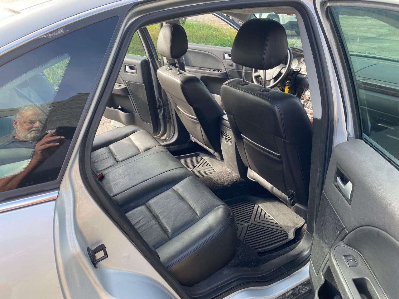 2005 Ford Five Hundred 4dr Sdn Limited - Photo #21