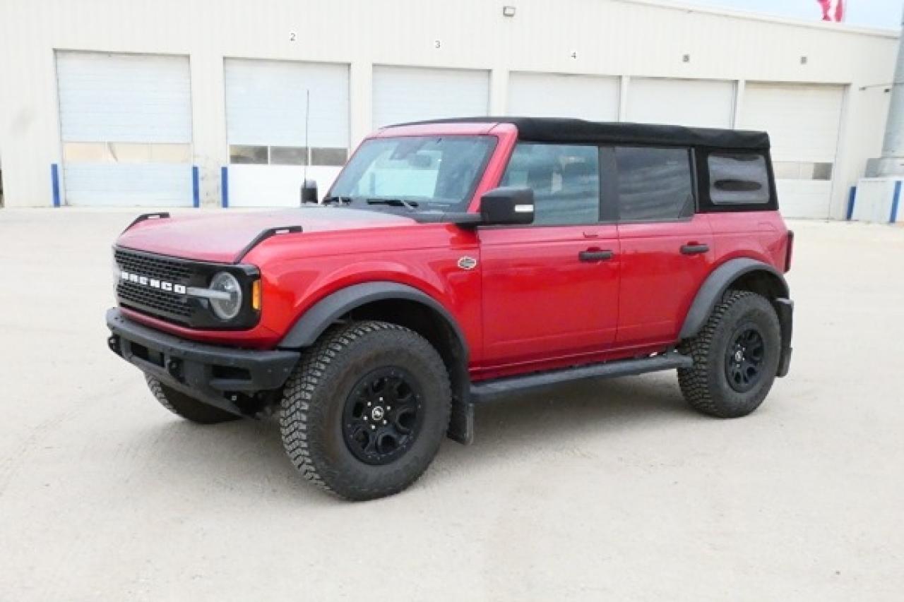 2023 Ford Bronco Wildtrak 4 Door Advanced 4x4 w/Htd L, NAV, BUC - Photo #2