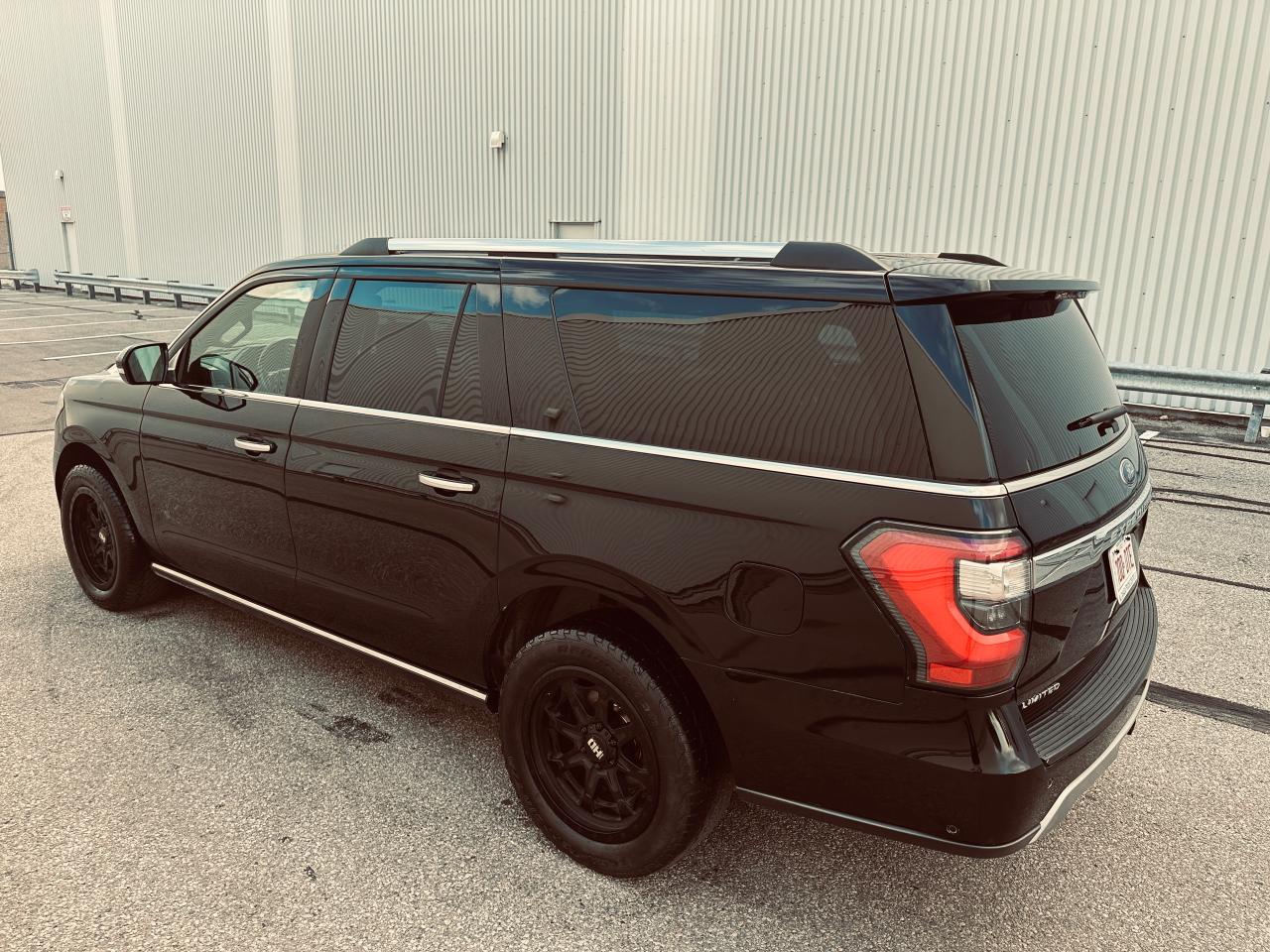 2018 Ford Expedition Limited Max Triple Black 8 Passengers Photo2