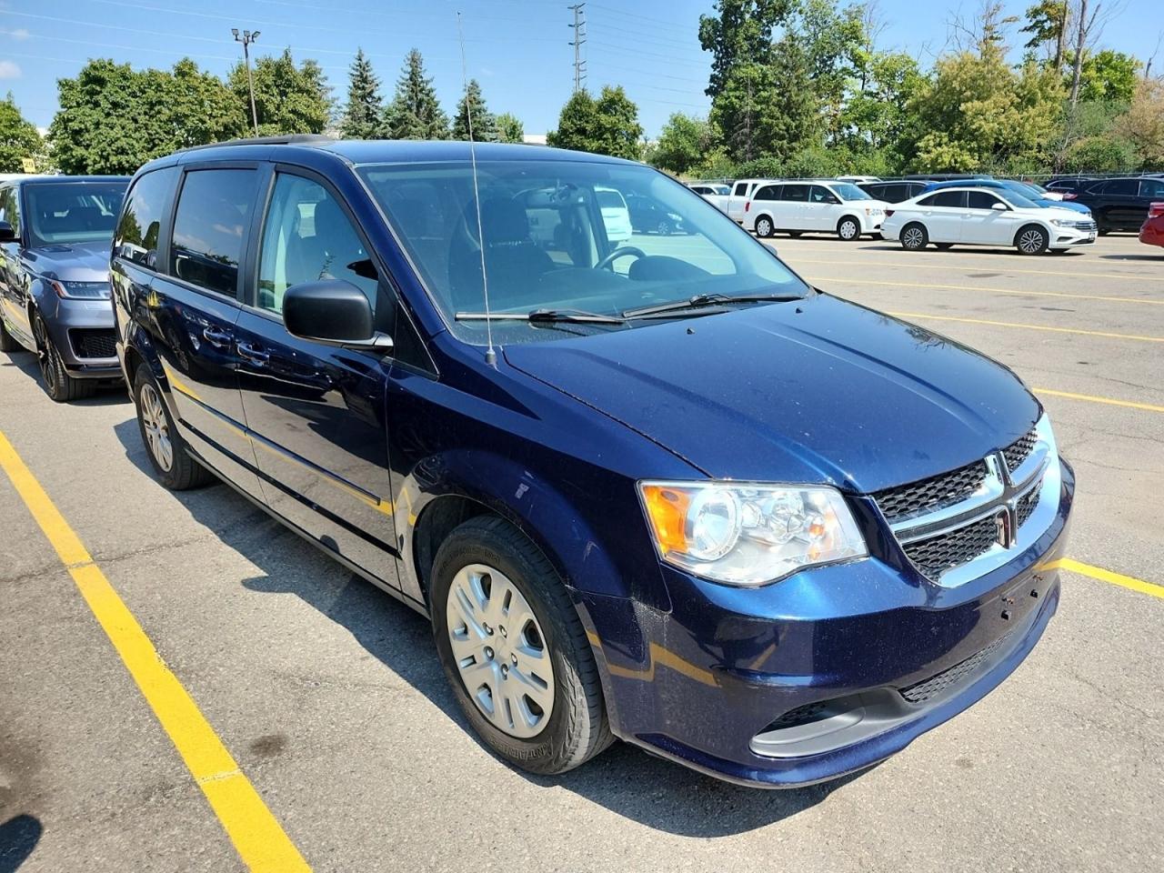 Used 2017 Dodge Grand Caravan SXT / WOOD TRIM / 7 PASS for sale in Hamilton, ON