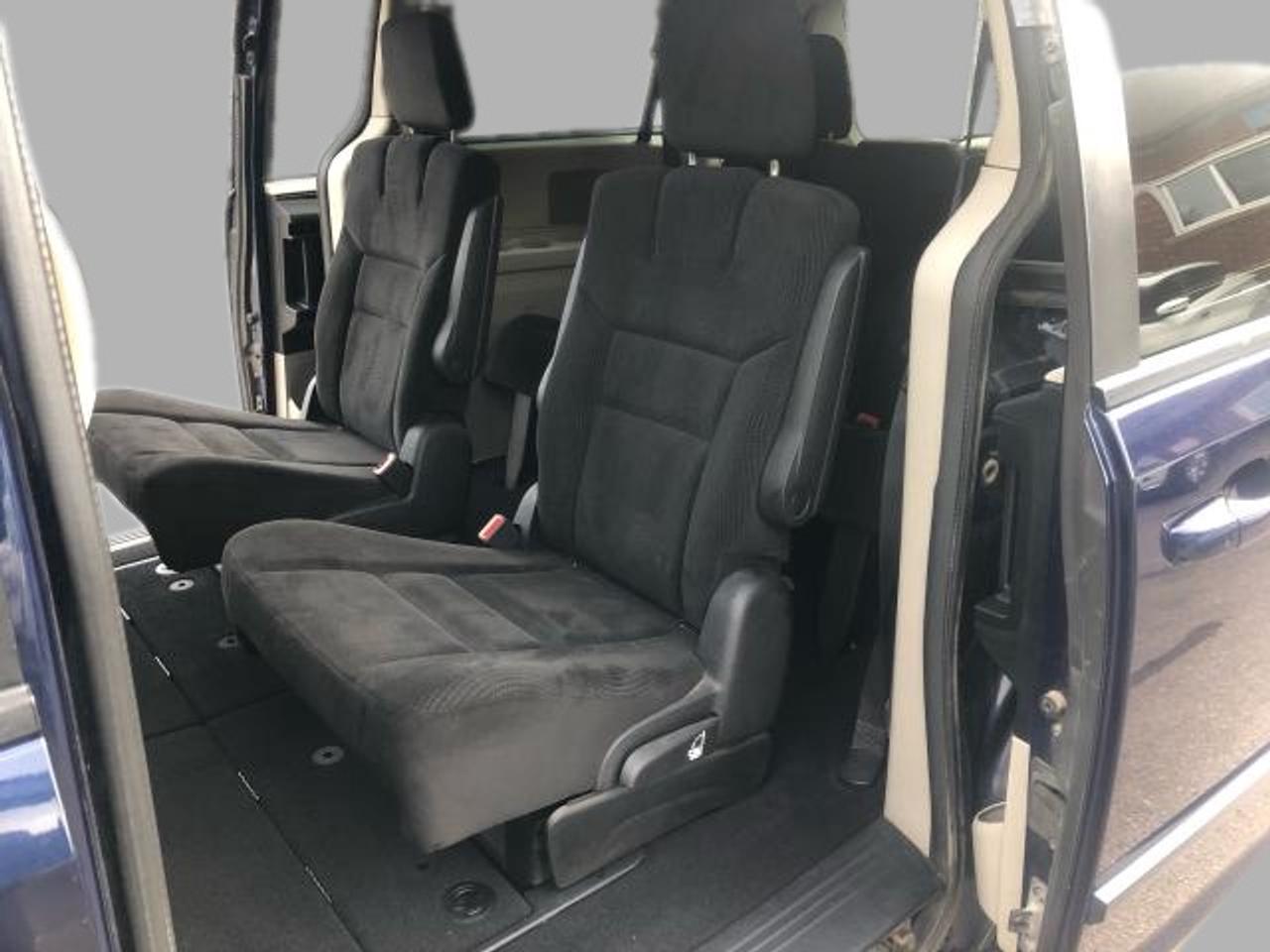 2017 Dodge Grand Caravan SXT / WOOD TRIM / 7 PASS Photo13