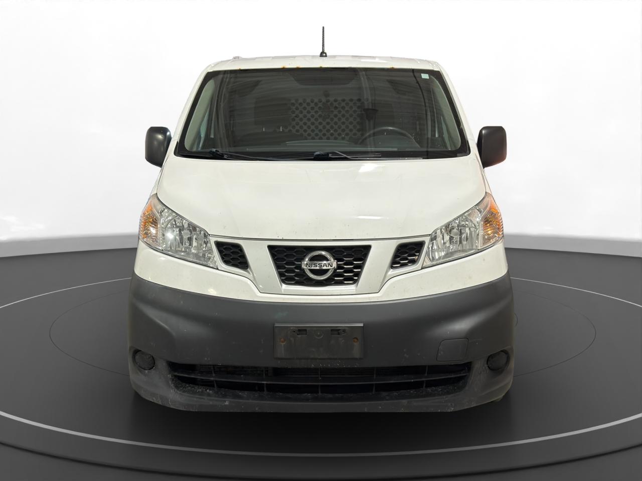 2019 Nissan NV200 2.5 S - Photo #2