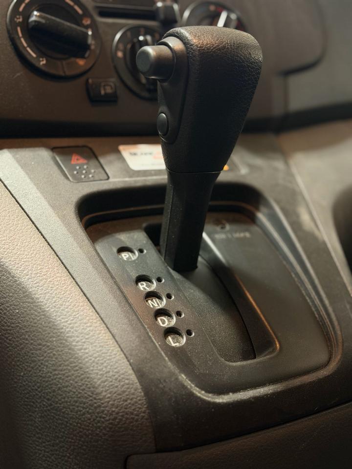 2019 Nissan NV200 2.5 S - Photo #12