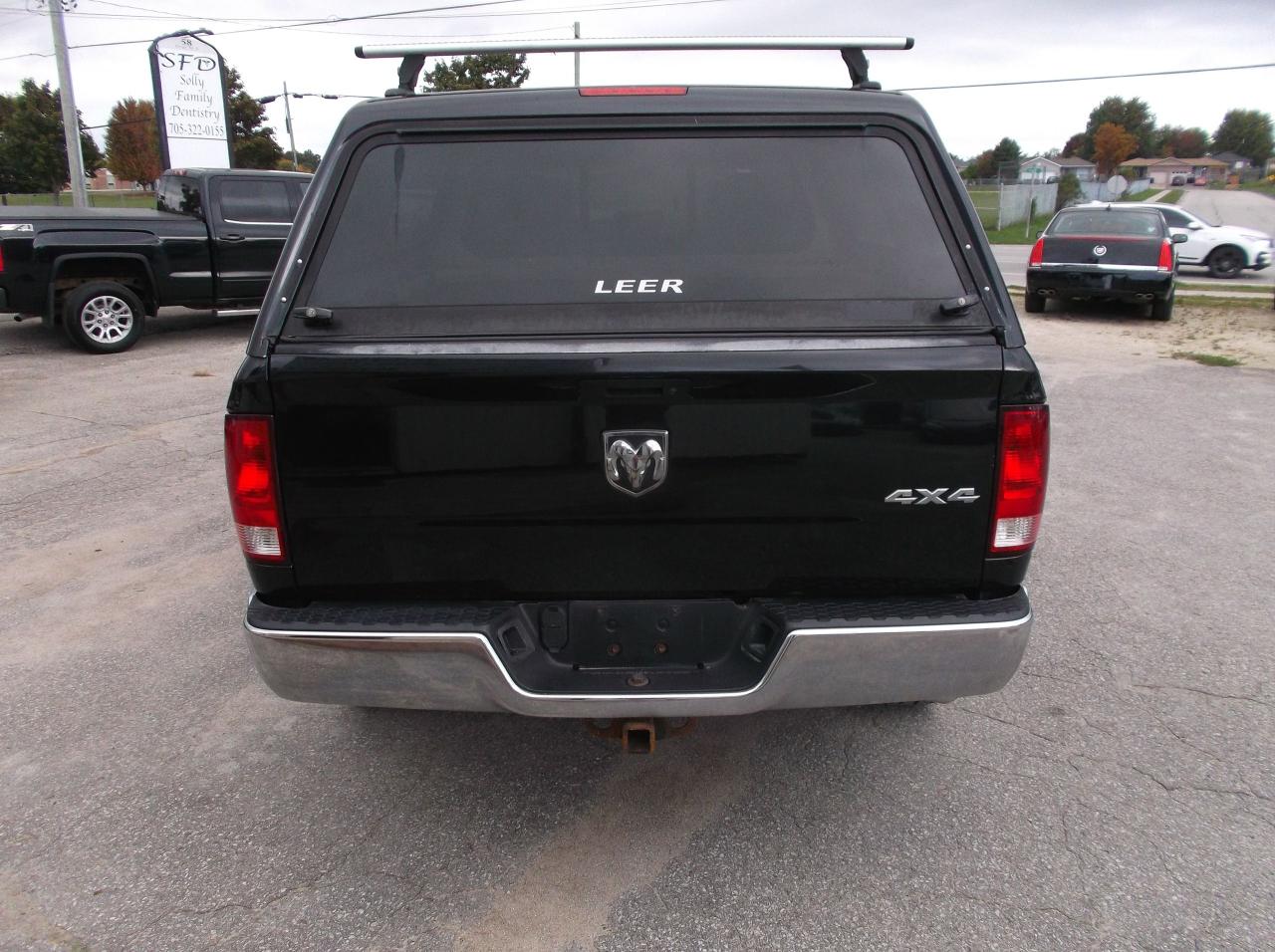 2018 RAM 1500 ST 4X4 4DOOR - Photo #4