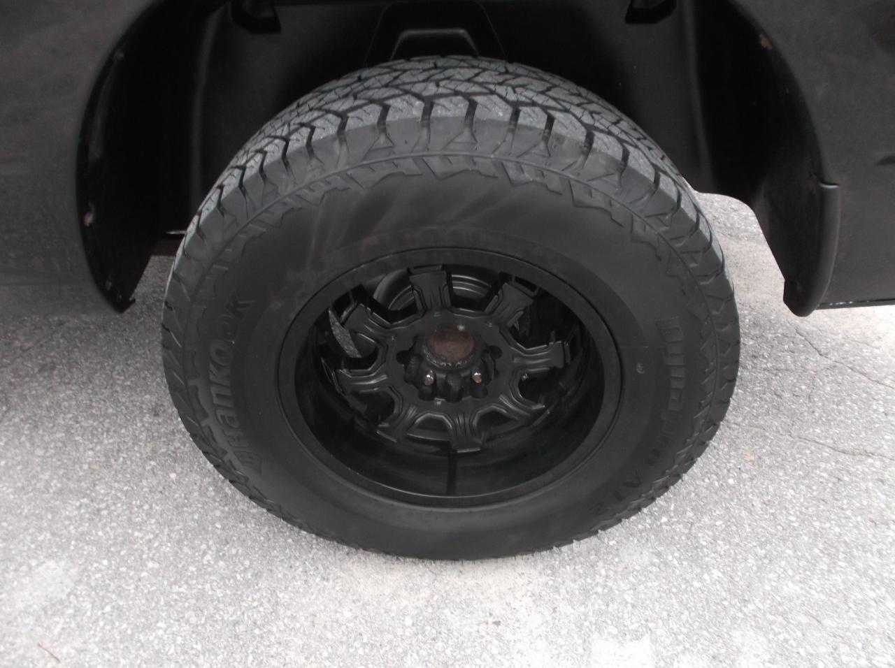 2018 RAM 1500 ST 4X4 4DOOR - Photo #9