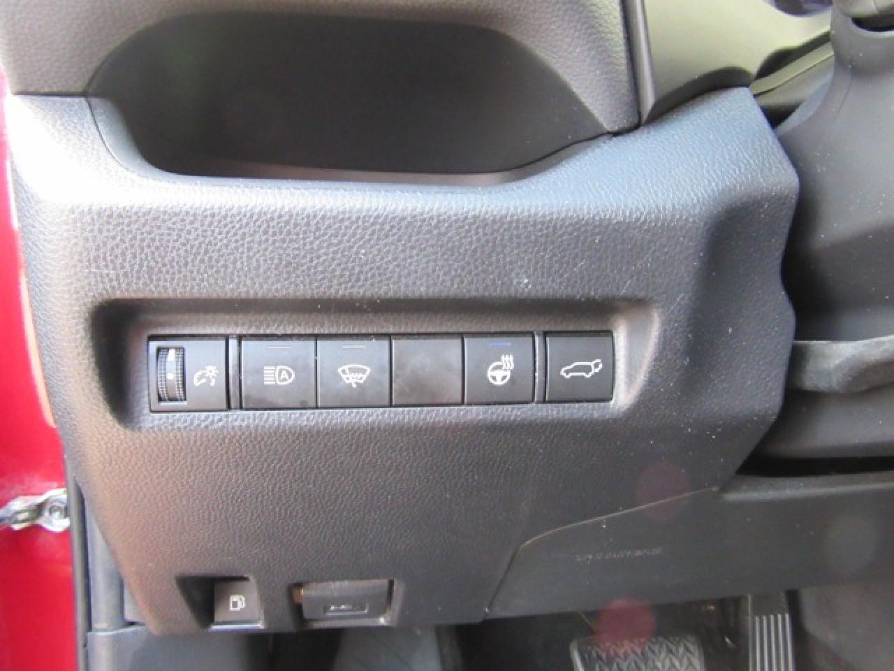 2019 Toyota RAV4 Hybrid XLE Photo