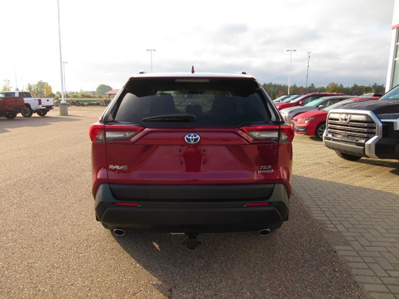 2019 Toyota RAV4 Hybrid XLE Photo4