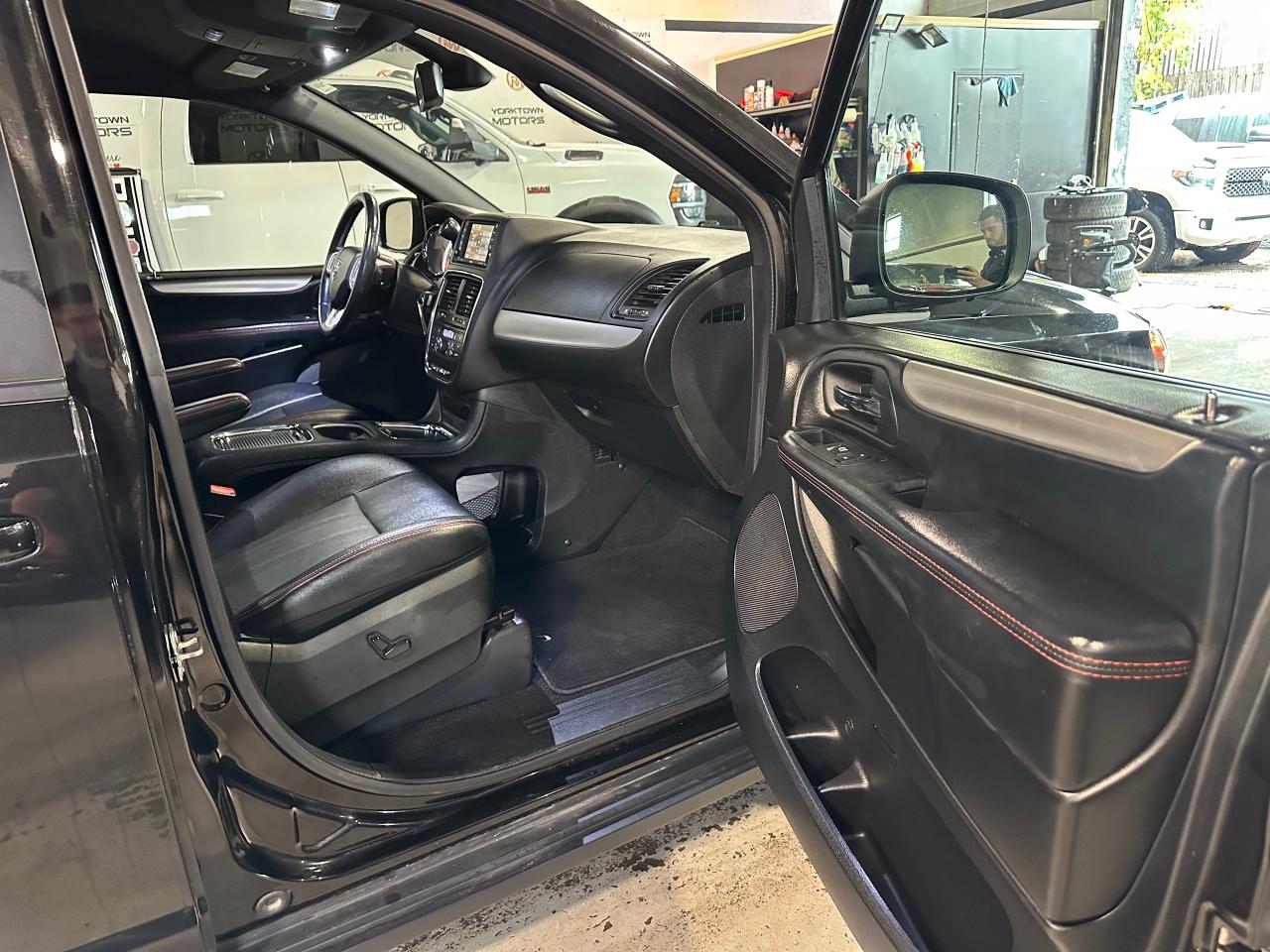 2019 Dodge Grand Caravan GT | LEATHER | HEATED SEATS | GT RIMS - Photo #5