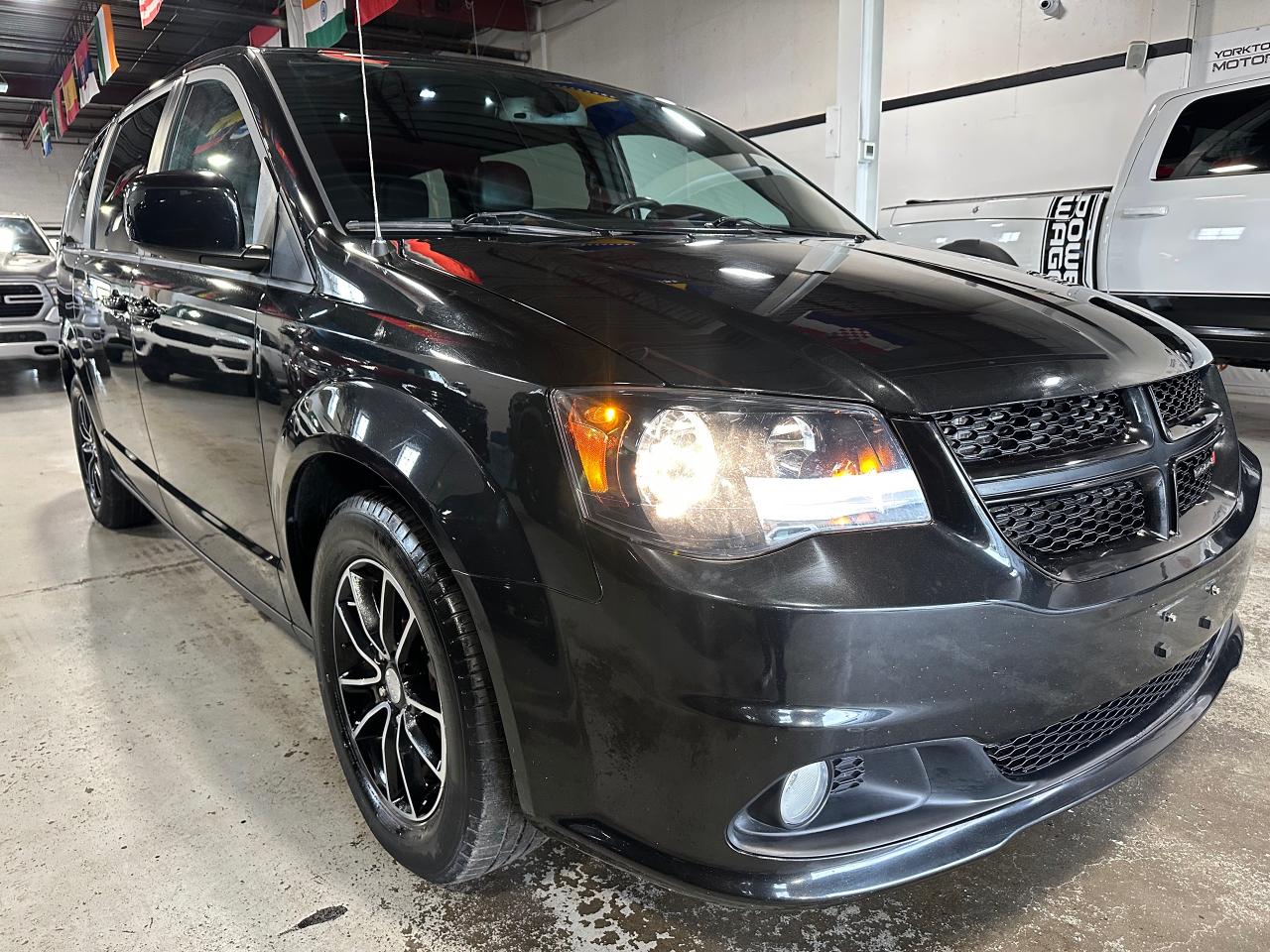 2019 Dodge Grand Caravan GT | LEATHER | HEATED SEATS | GT RIMS - Photo #3
