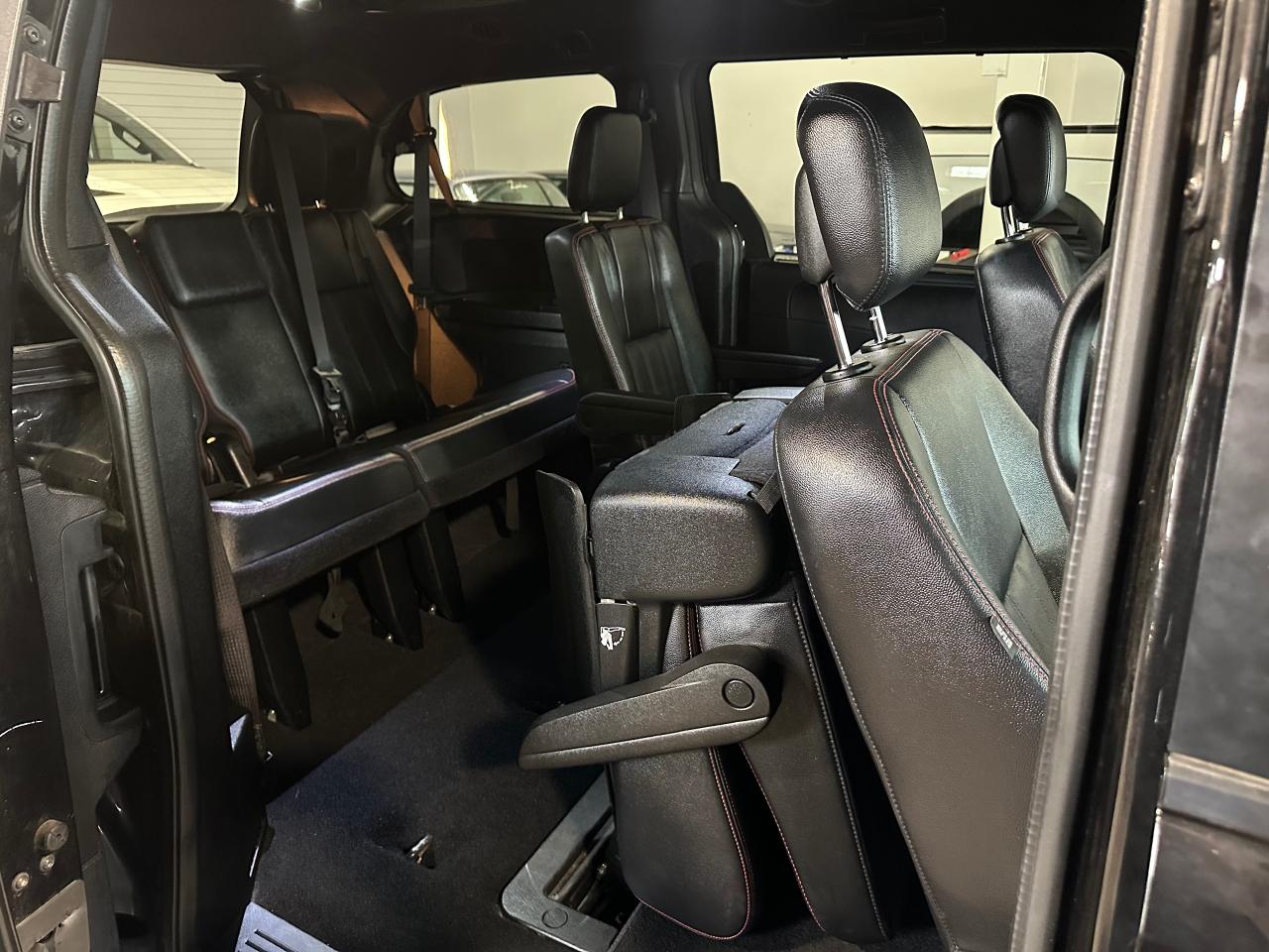 2019 Dodge Grand Caravan GT | LEATHER | HEATED SEATS | GT RIMS - Photo #14
