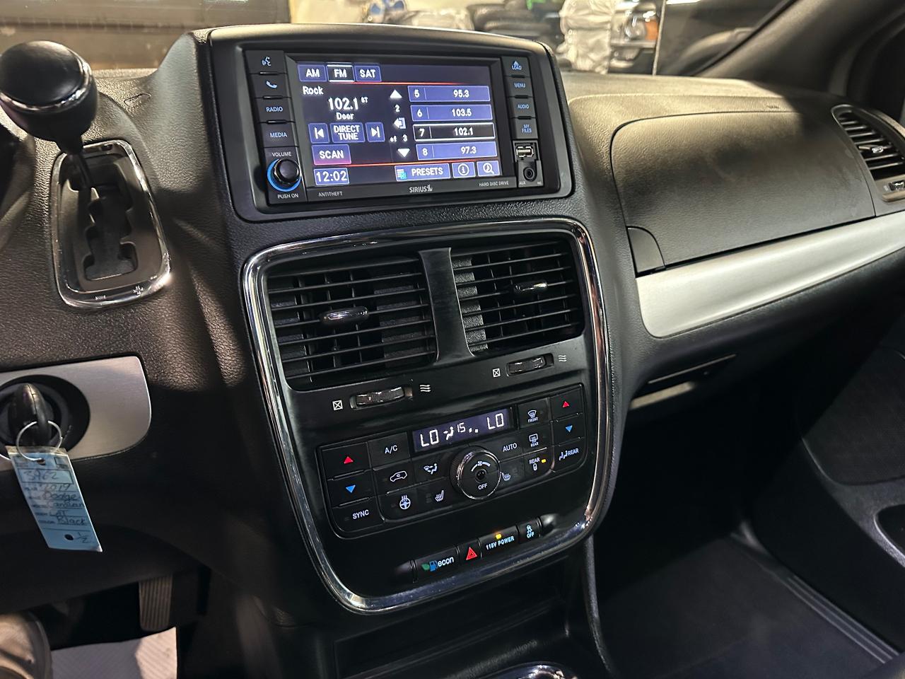 2019 Dodge Grand Caravan GT | LEATHER | HEATED SEATS | GT RIMS - Photo #38