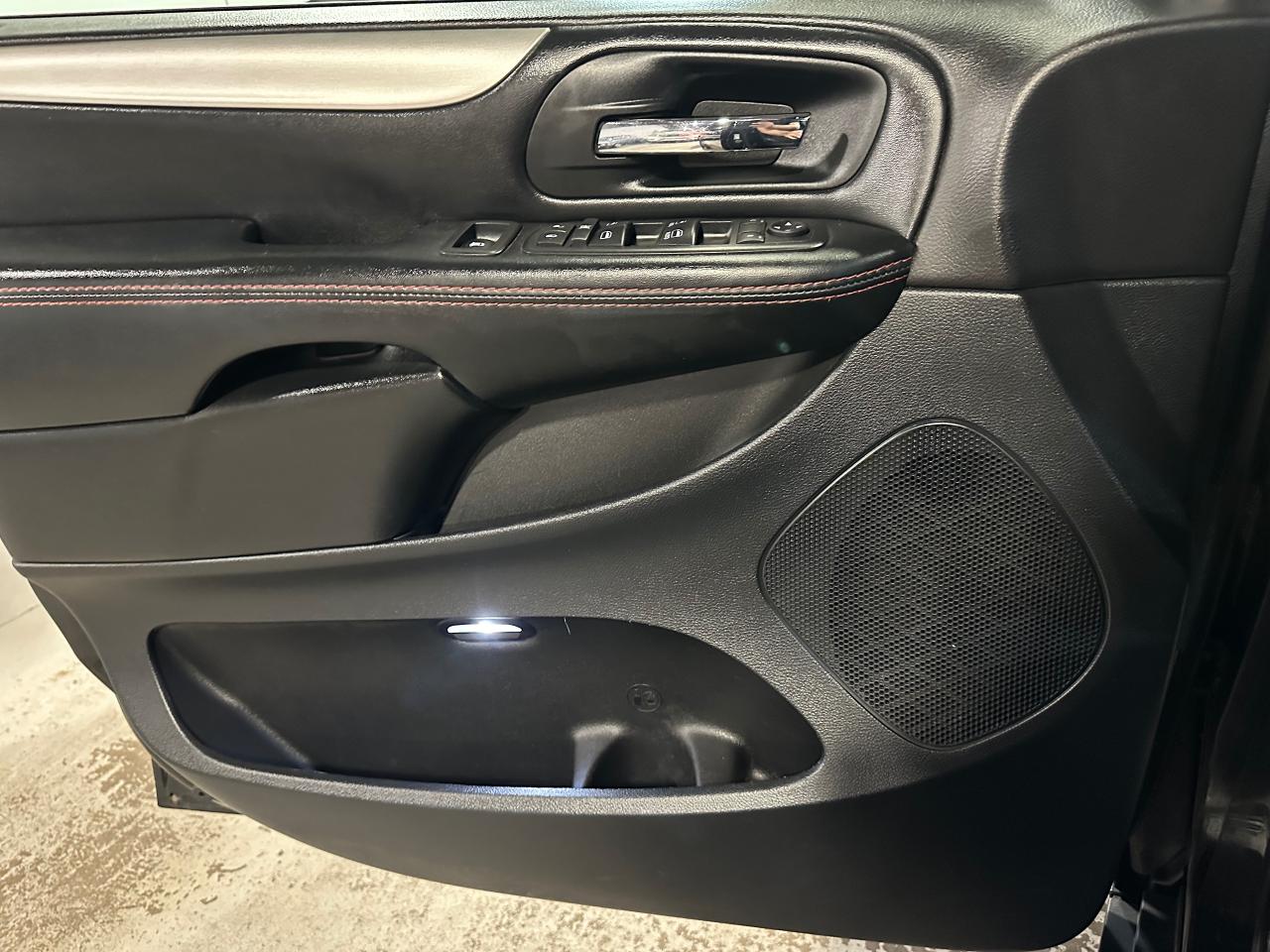 2019 Dodge Grand Caravan GT | LEATHER | HEATED SEATS | GT RIMS - Photo #36