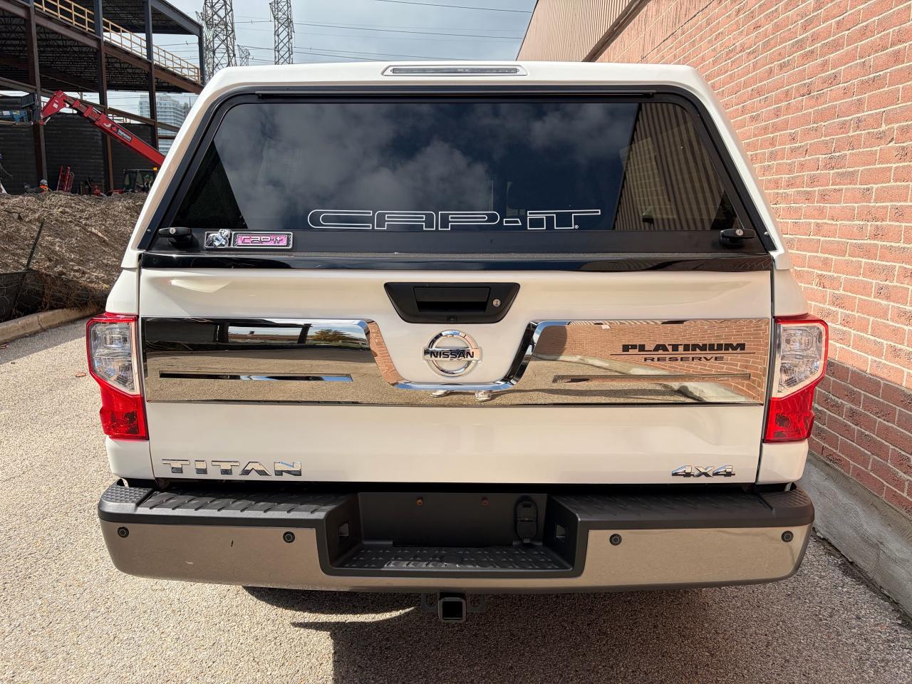 2017 Nissan Titan Platinum Reserve - Photo #4