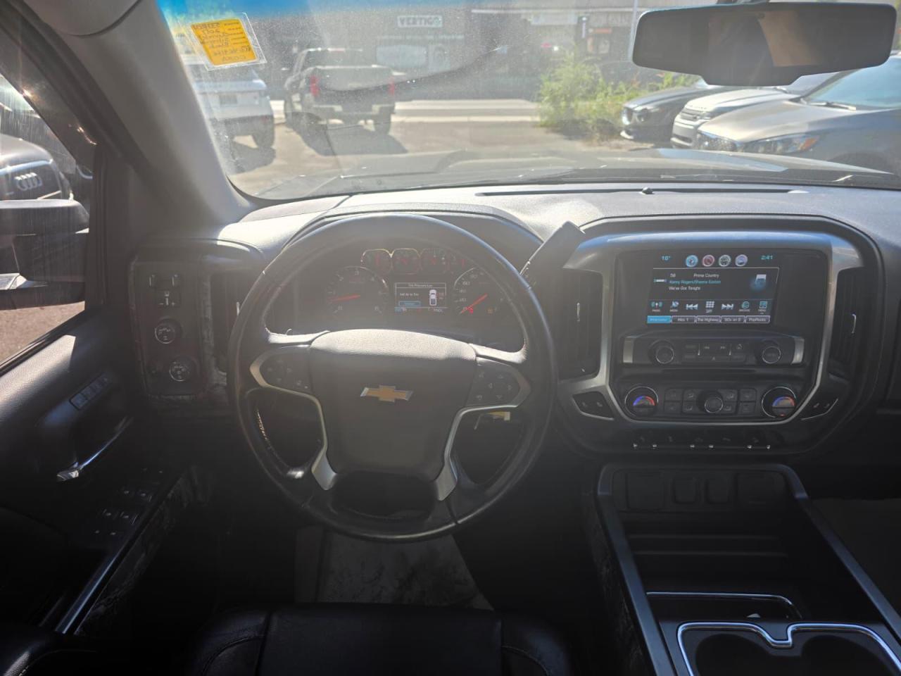 2017 Chevrolet Silverado 1500 LTZ Crew Cab Long Box 4WD - Photo #9