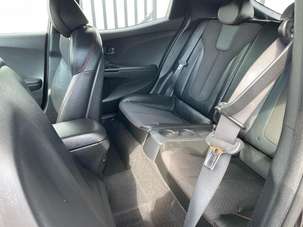 2019 Hyundai Veloster Turbo - Photo #14
