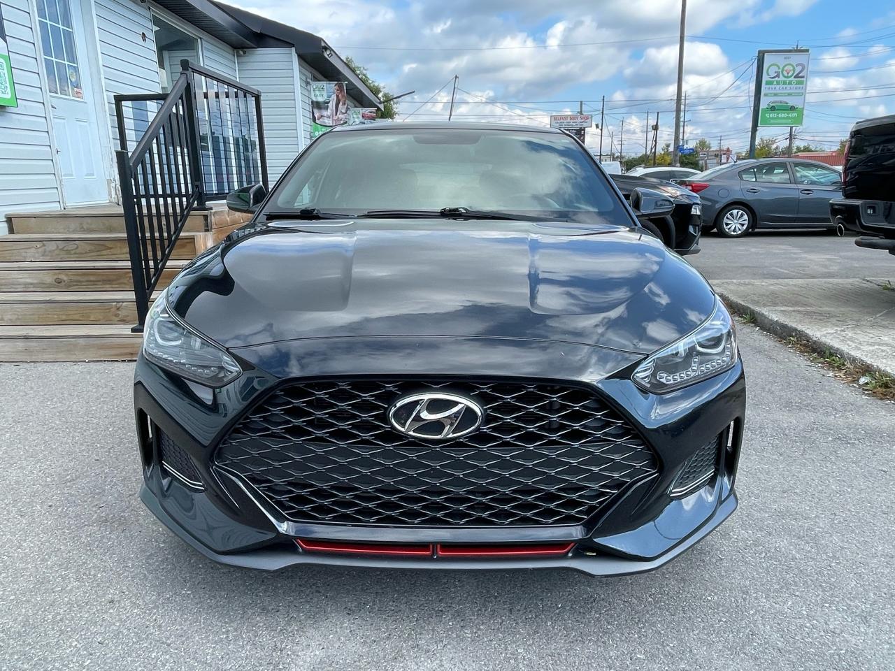 2019 Hyundai Veloster Turbo - Photo #2