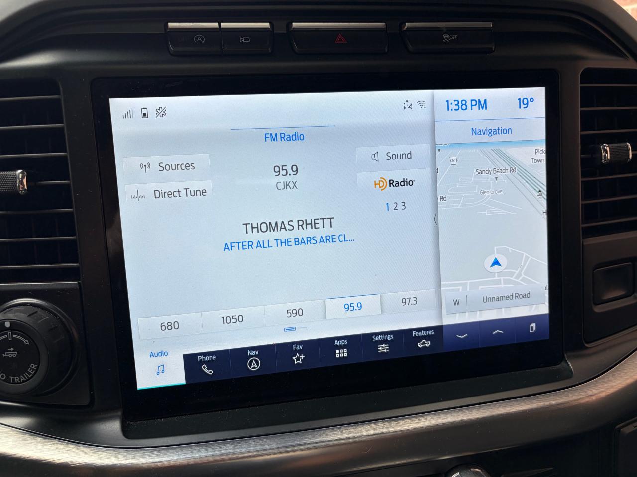 2021 Ford F-150 Lariat - Photo #6