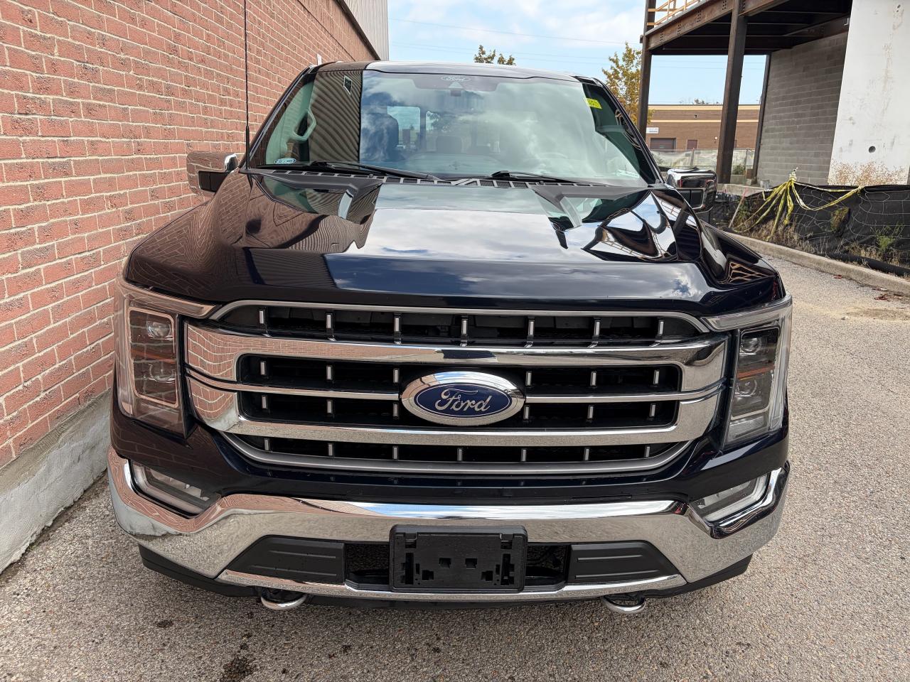 2021 Ford F-150 Lariat - Photo #2
