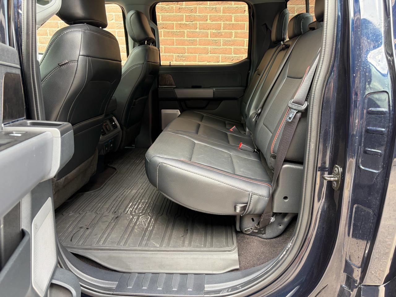 2021 Ford F-150 Lariat - Photo #12