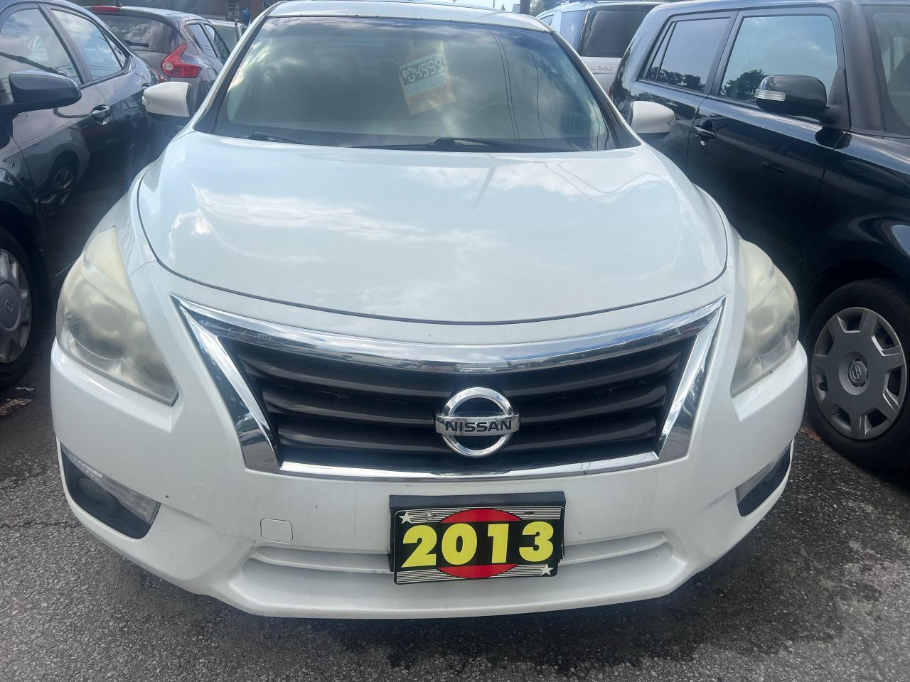 Used 2013 Nissan Altima 2.5 SL for sale in Scarborough, ON
