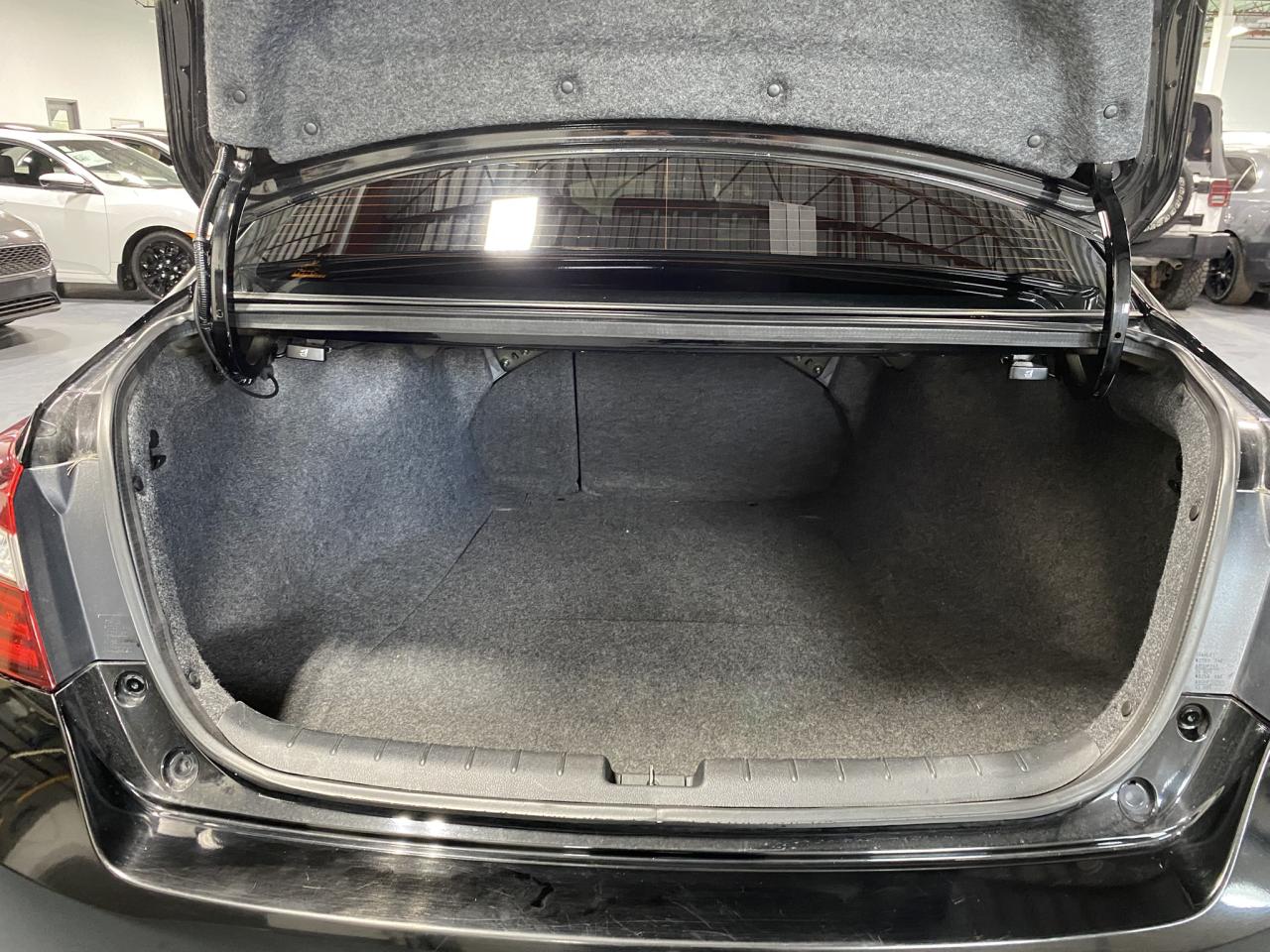 2017 Honda Accord 4dr I4 CVT Sport - Photo #18