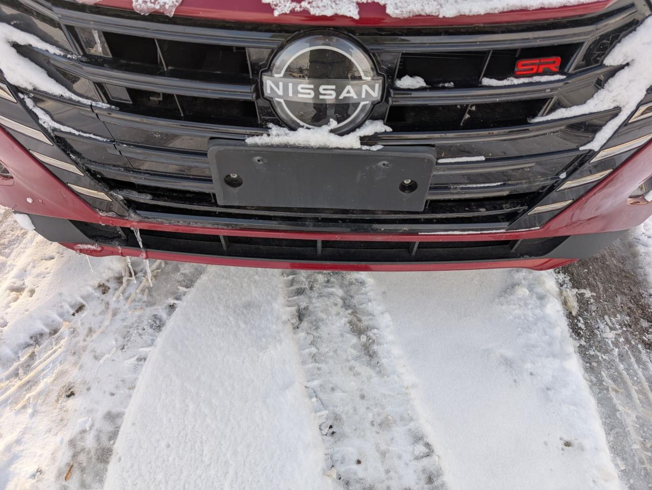 2023 Nissan Versa SR CVT - Photo #2