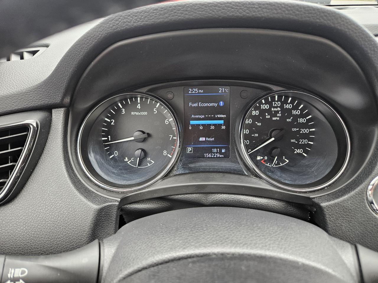 2018 Nissan Rogue SV - Photo #5
