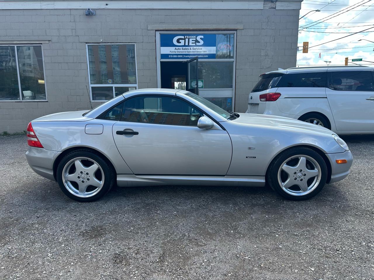 1999 Mercedes-Benz SLK230 2dr Kompressor Roadster 2.3L - Photo #6