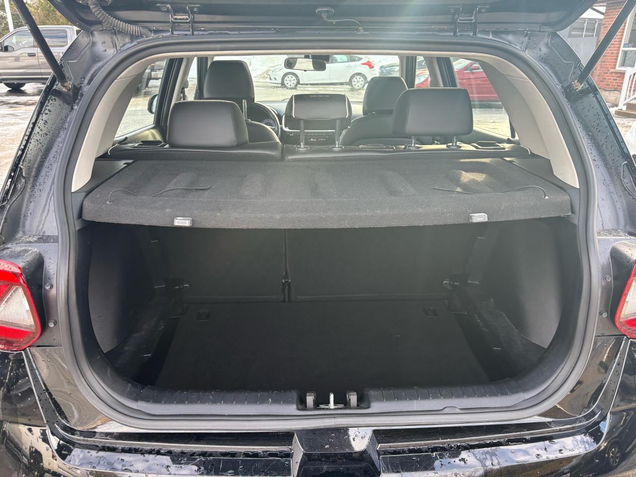 2022 Hyundai Venue Ultimate Photo