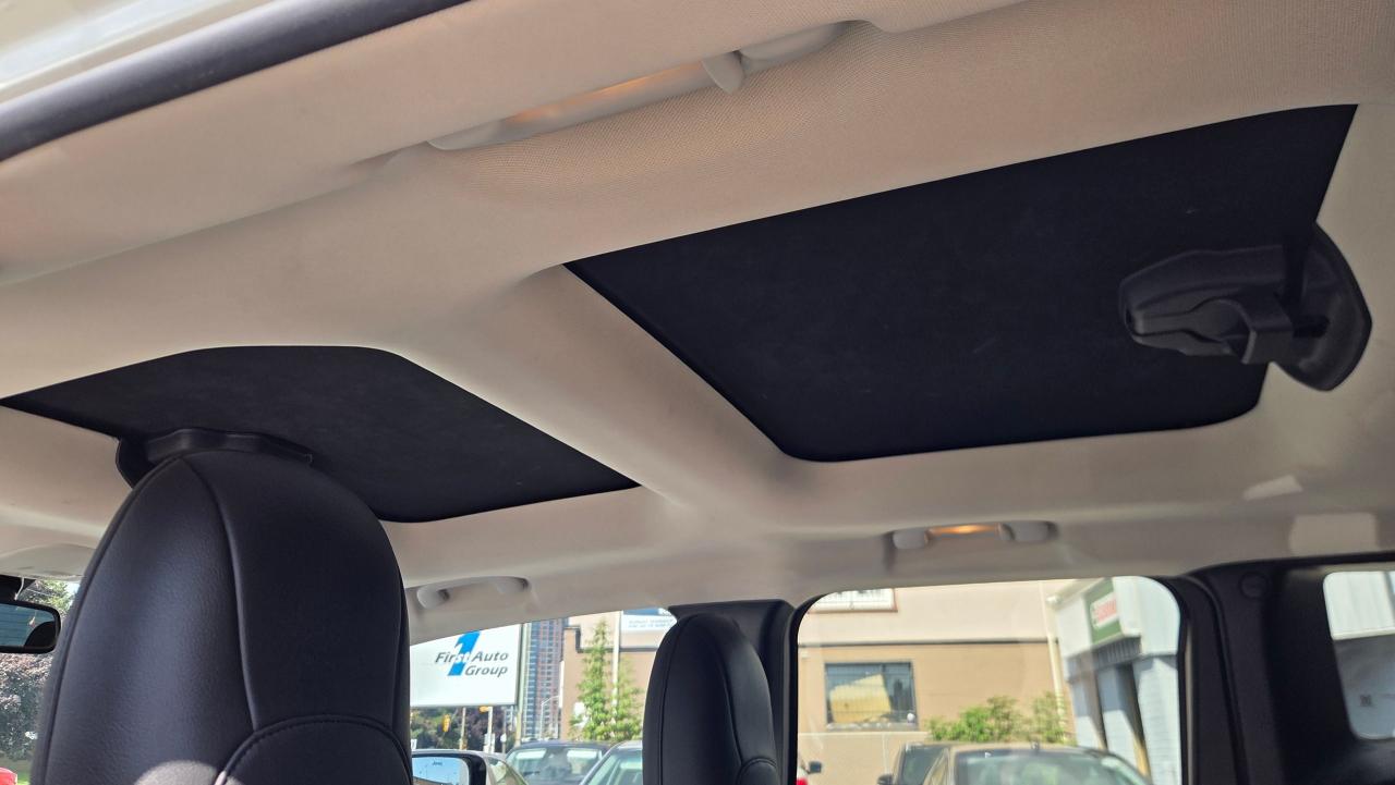 2016 Jeep Renegade 4WD 4DR LIMITED - Photo #12