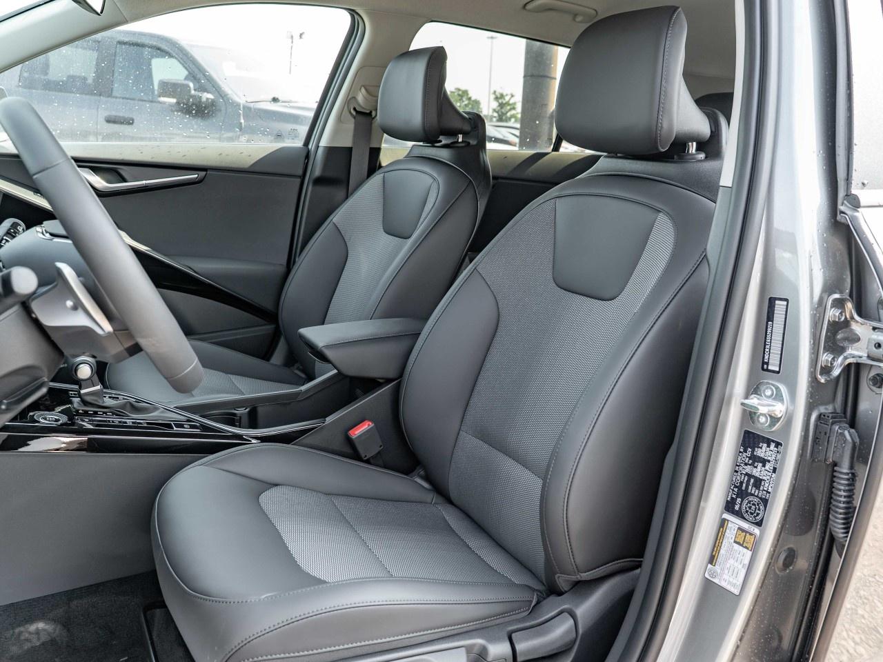 2025 Kia NIRO EX FWD Photo