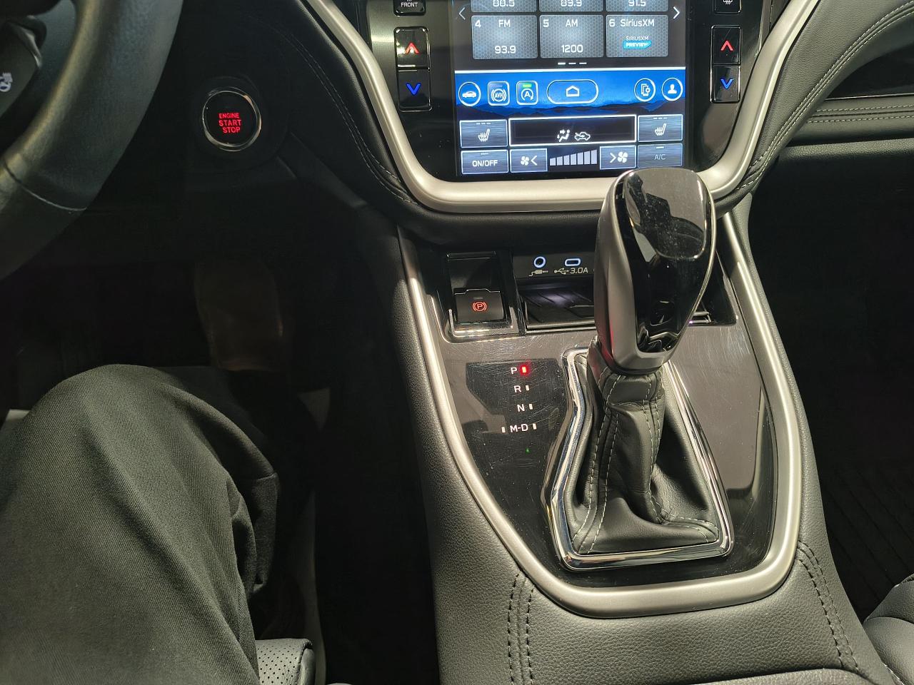 2025 Subaru Outback Limited XT Photo0