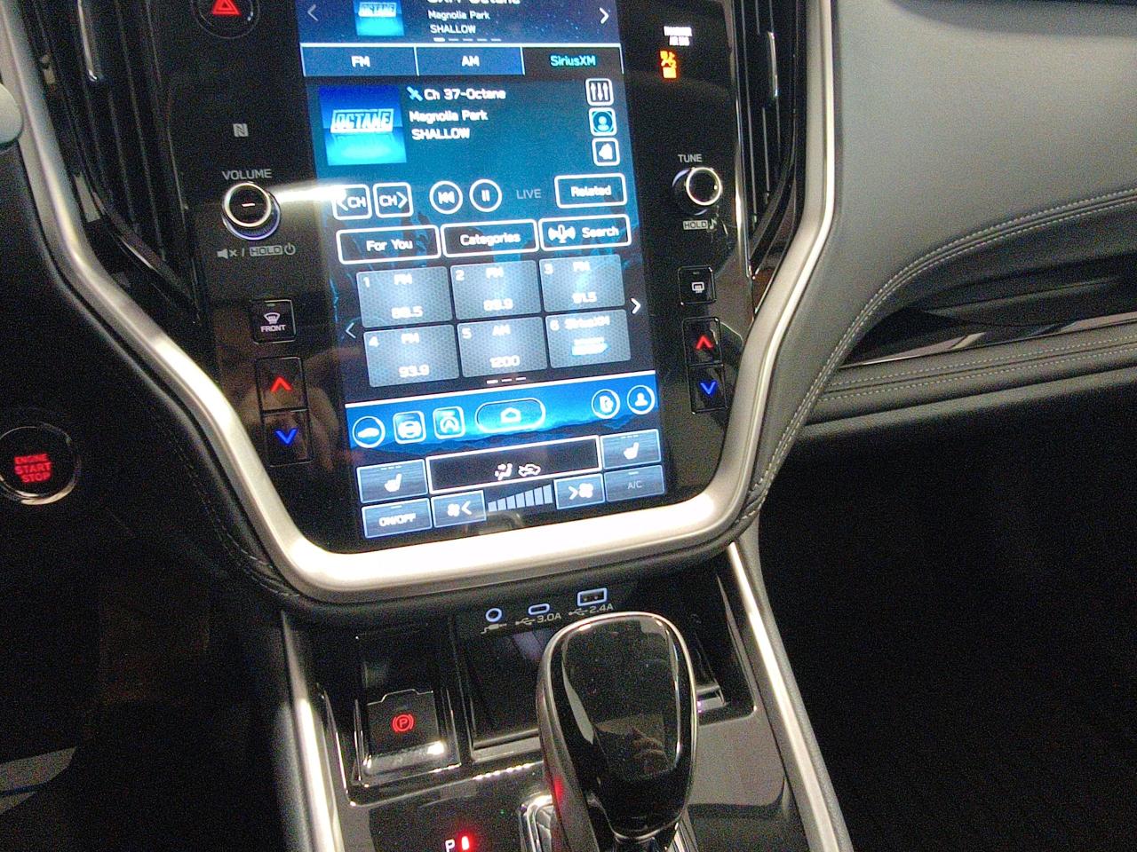 2025 Subaru Outback Limited XT Photo0