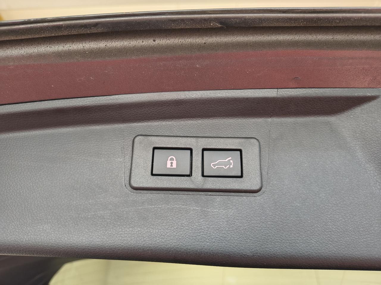 2025 Subaru Outback Limited XT Photo0