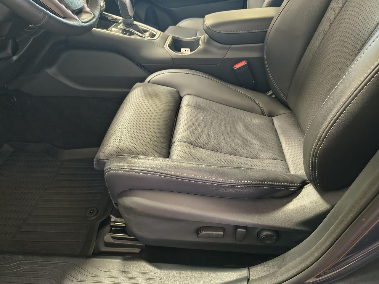 2025 Subaru Outback Limited XT Photo0