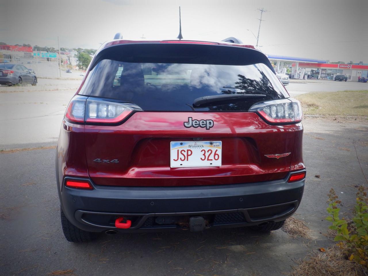 2019 Jeep Cherokee Trailhawk - Photo #10