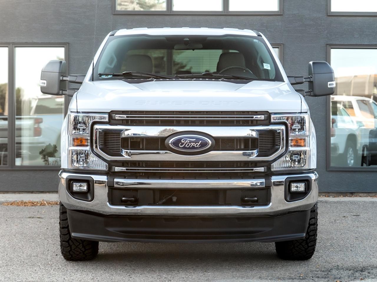 2022 Ford SUPER DUTY F-250 SRW XLT 4WD Crew Cab Photo24