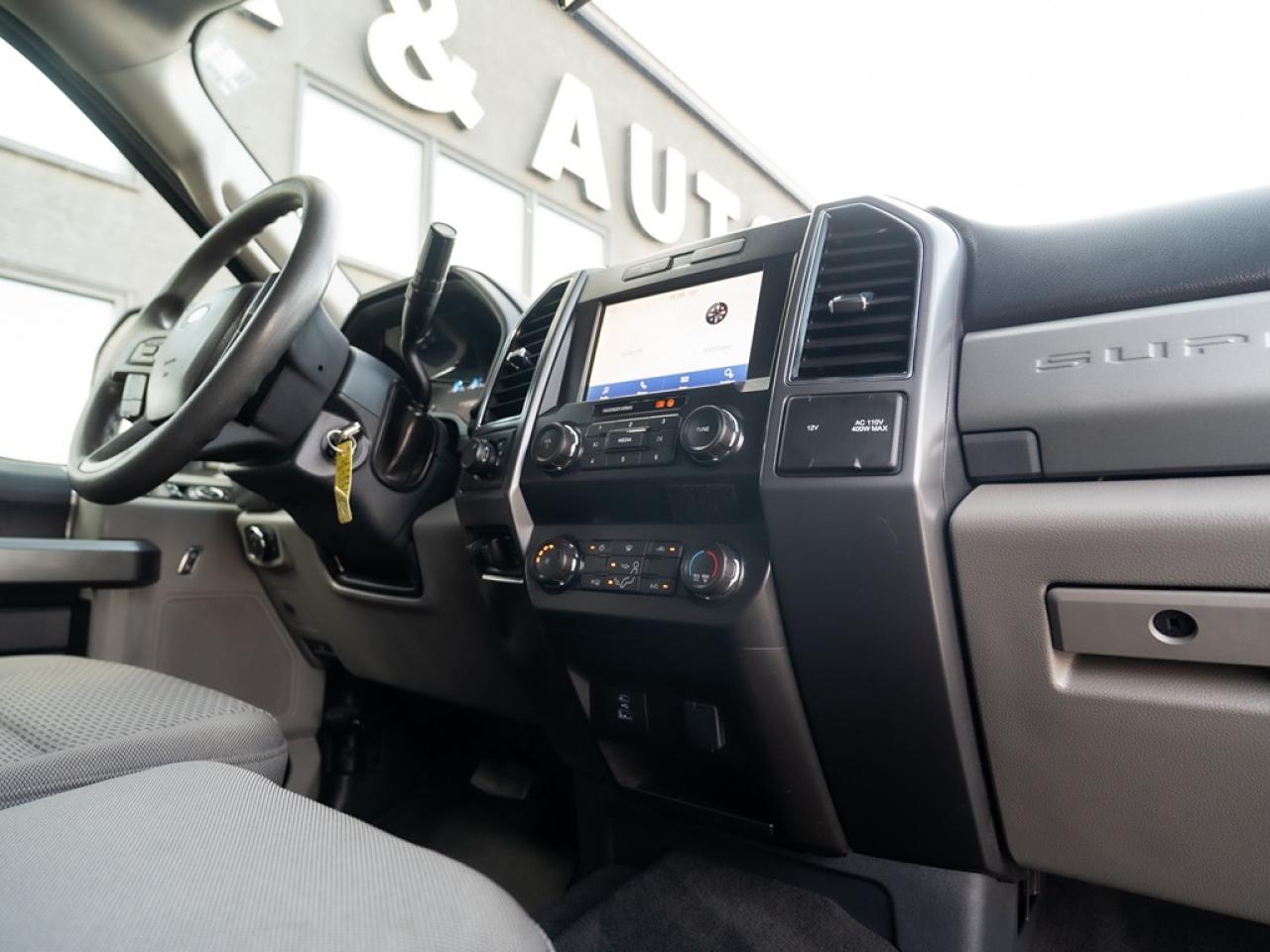2022 Ford SUPER DUTY F-250 SRW XLT 4WD Crew Cab Photo43