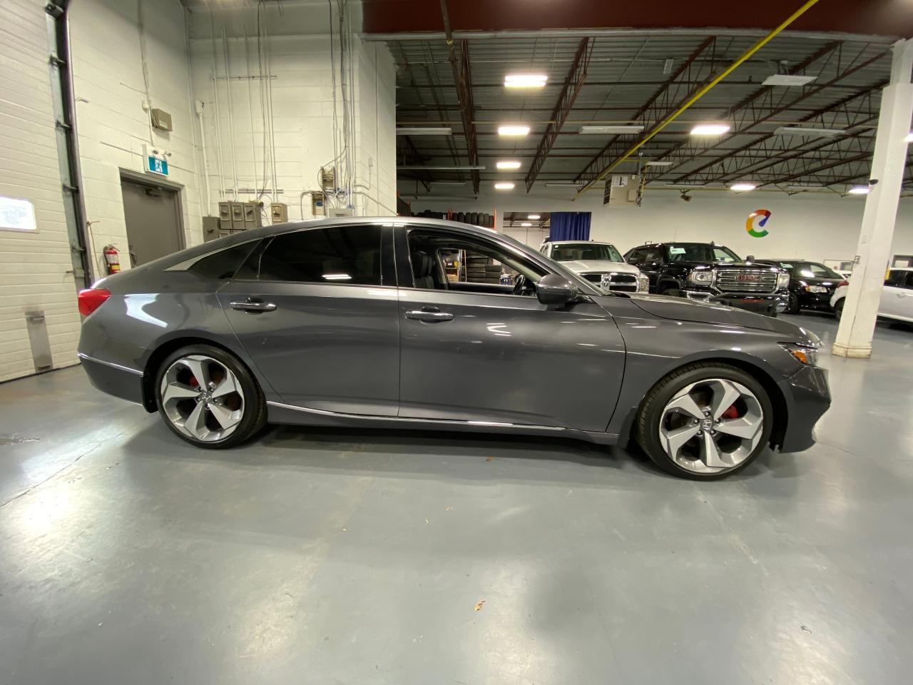 2020 Honda Accord Touring Photo