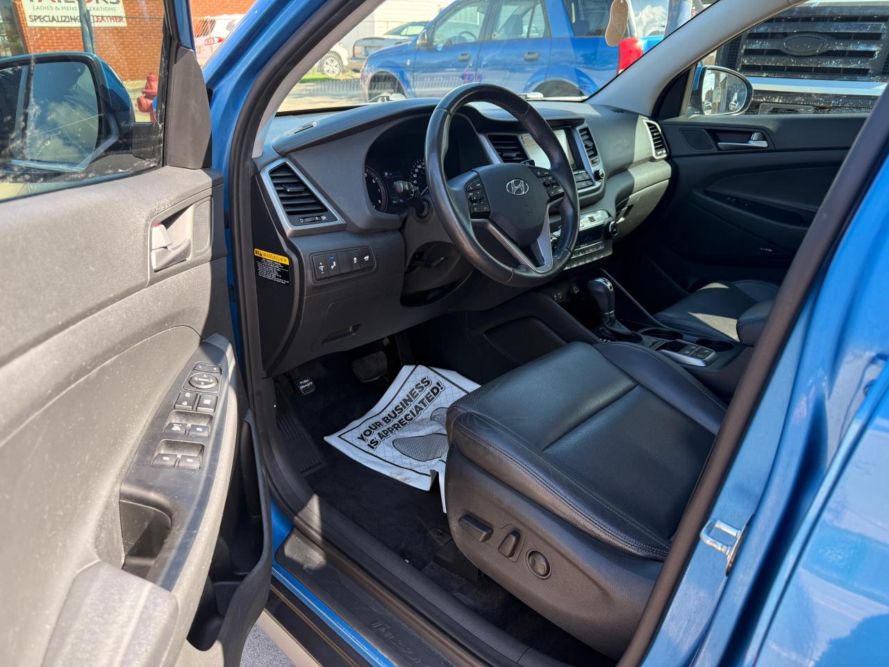 2017 Hyundai Tucson AWD 4DR 2.0L LUXURY - Photo #15