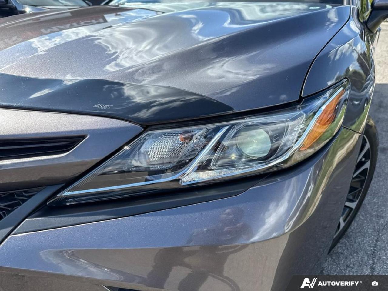 2020 Toyota Camry SE UPGRADE/ HYBRID / NO ACCIDENTS / LEATHER / ROOF - Photo #7