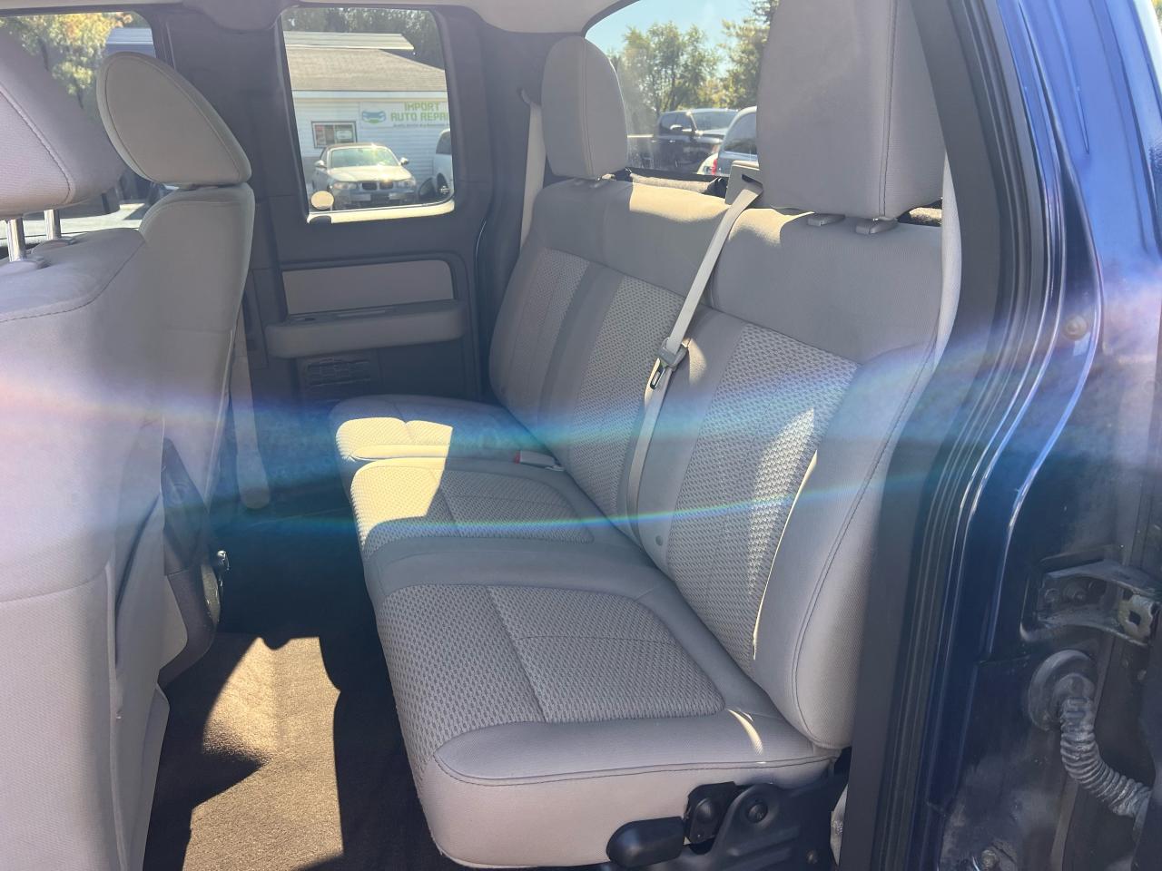 2010 Ford F-150 4WD SuperCab 145" V8 Photo