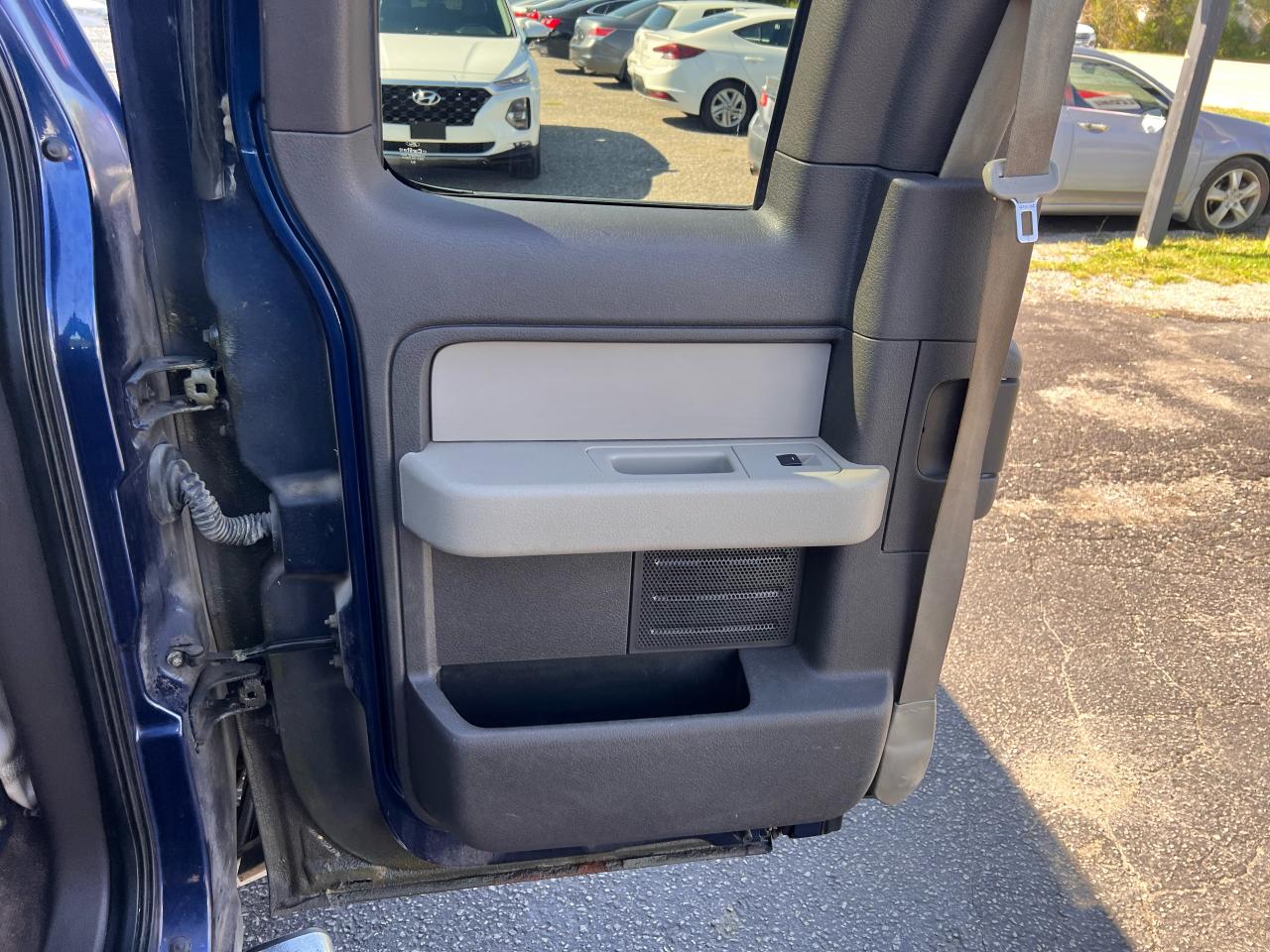 2010 Ford F-150 4WD SuperCab 145" V8 Photo