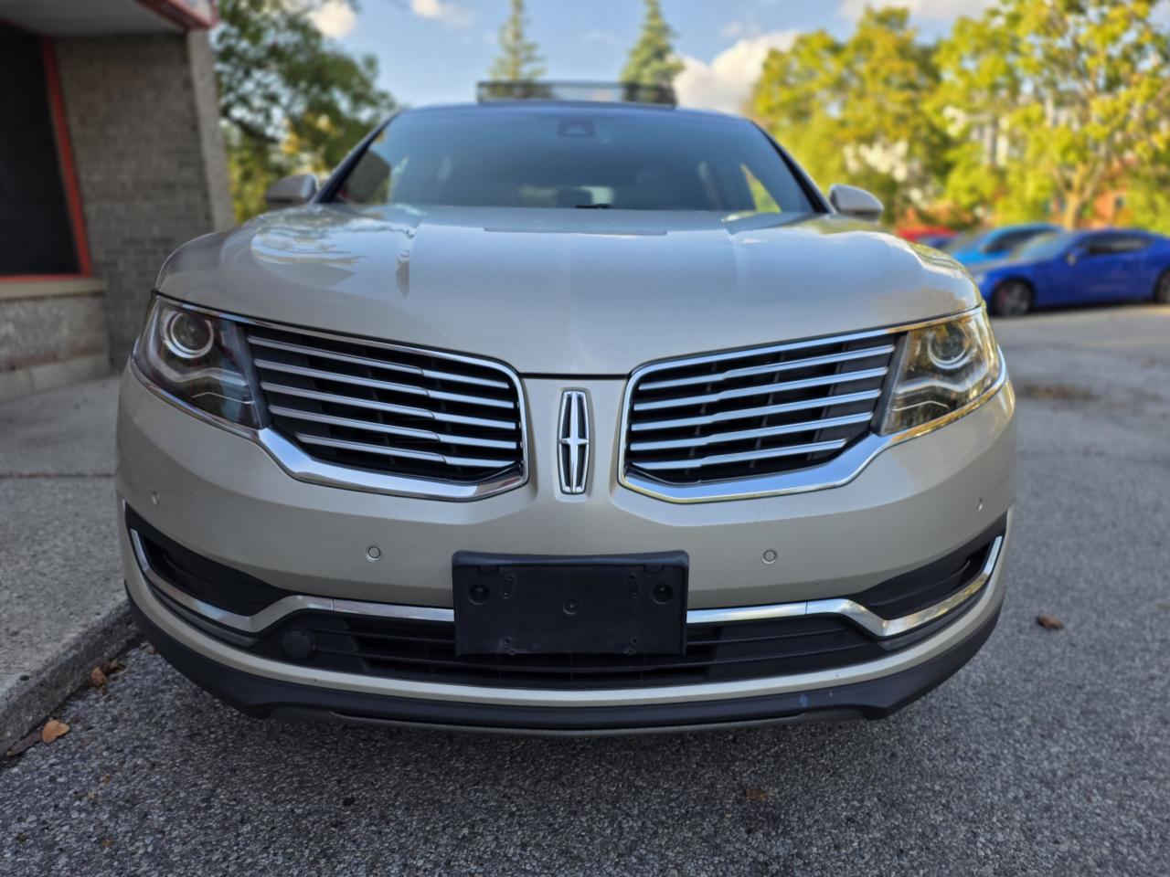 2017 Lincoln MKX  - Photo #6