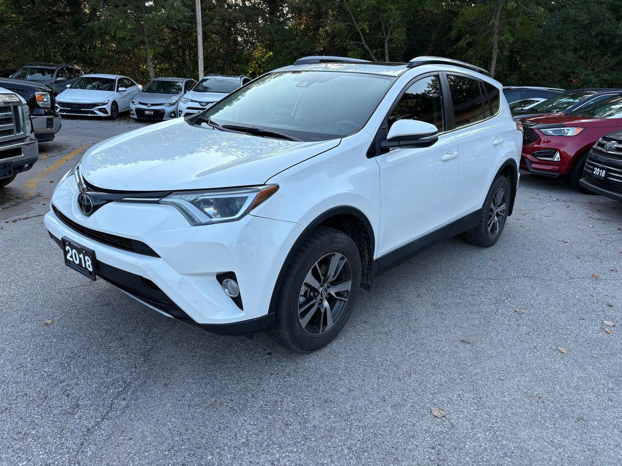 Used 2018 Toyota RAV4 XLE,FWD,SUNROOF,ALLOYS,SAFETY+WARRANTY INCLUDED for sale in Richmond Hill, ON