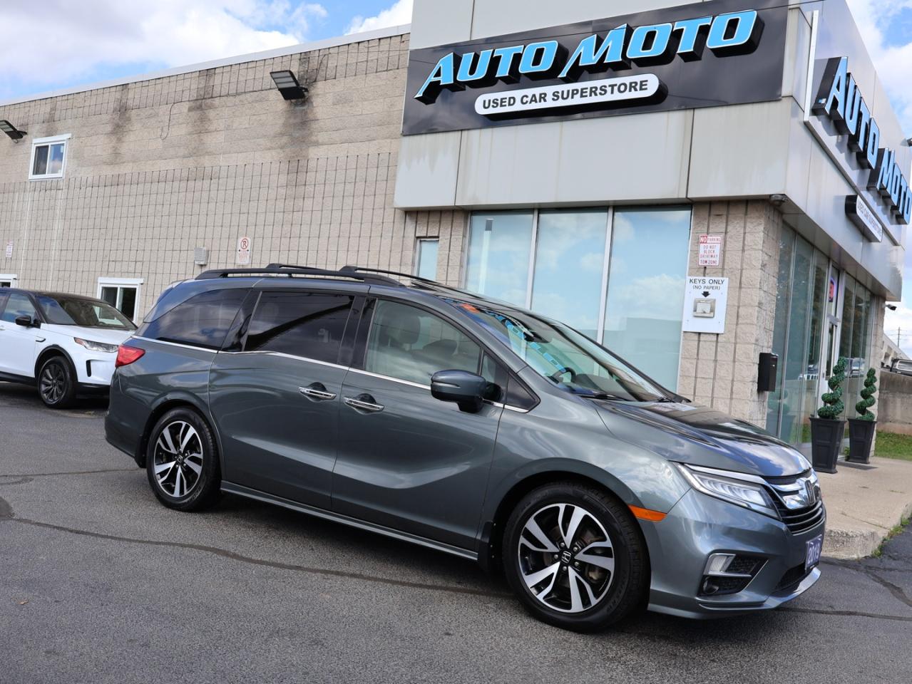 2019 Honda Odyssey TOURING CERTIFIED *ACCIDENT FREE*HONDA MAINTAIN* CAMERA DVD NAV BLUETOOTH LEATHER HEATED SEATS SUNROOF CRUISE ALLOYS